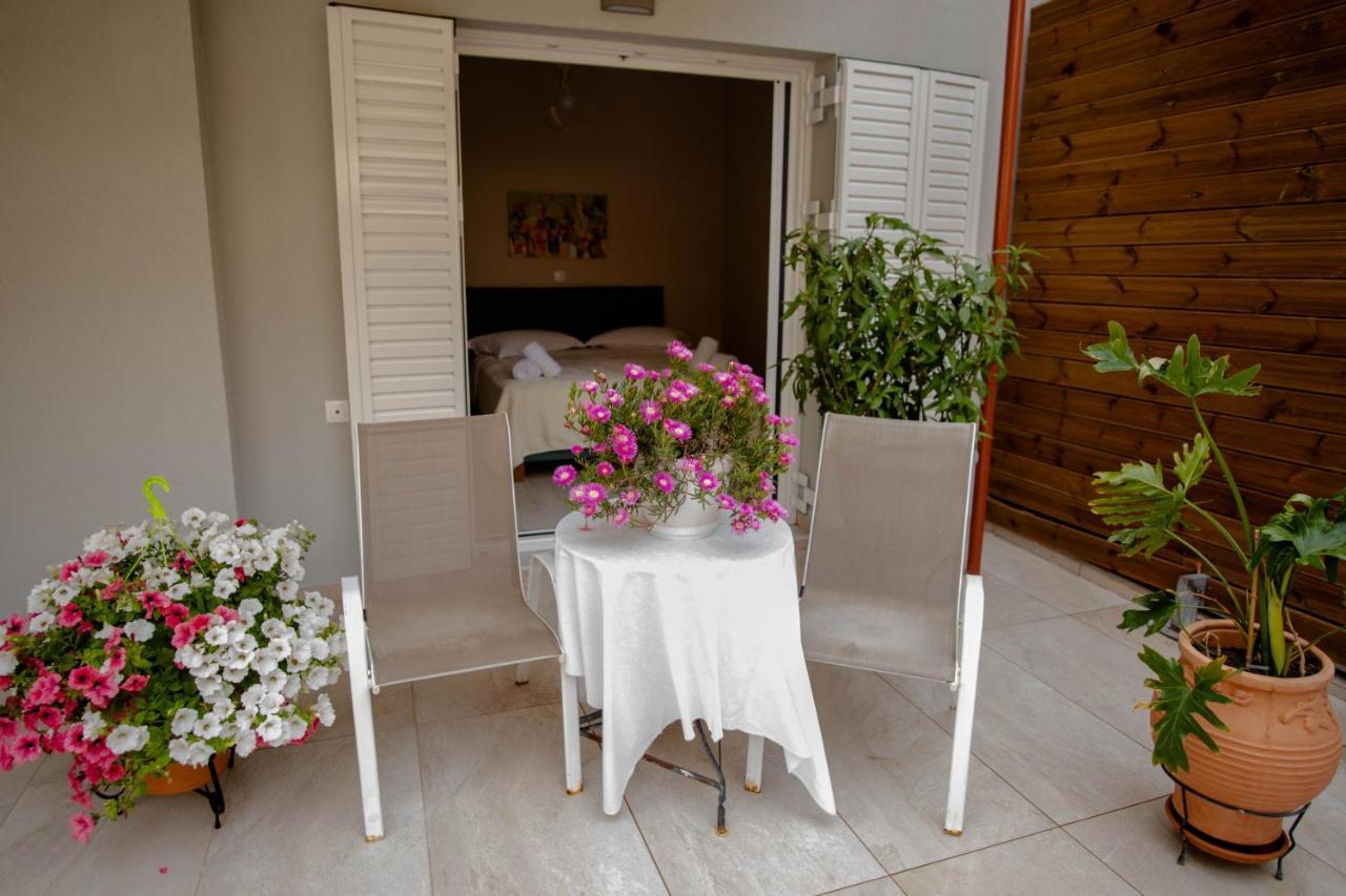 Santacara City Apartment Lefkáda Esterno foto